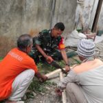 Babinsa Koramil 2304/Anyer, Karbak Pemasangan Kusen