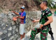 Babinsa Koramil 2305/Cinangka, Karbak Pembuatan Tempat Penahan Tembok