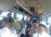 Jamaah Depot Jamu Samaniyah Pekalongan Ziarah ke Makam Walisongo