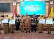 Ombudsman RI Perwakilan Provinsi Banten Menyerahkan Piagam Penghargaan Kepada 6 OPD di Lingkungan Pemkot Cilegon