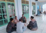 Babinsa Koramil 2303/Pulomerak, Komsos Membahas Tentang Keamanan Lingkungan