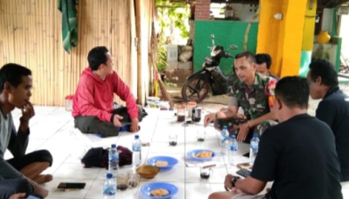 Babinsa Koramil 2301/Cilegon, Komsos Membahas Kegiatan Siskamling