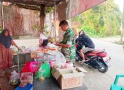 Babinsa Koramil 2302/Bojonegara, Puan Ter Membahas Harga Sembako