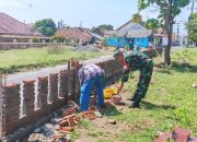 Babinsa Koramil 2307/Ciwandan, Karbak Pembangunan Pagar Makam