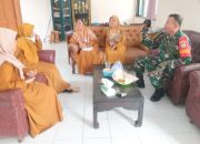 Babinsa Koramil 2304/Anyer, Karbak Membahas Tentang Stunting
