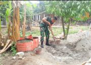 Babinsa Koramil 2302/Bojonegara, Karbak  Pembuatan Rumah Warga