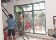 Babinsa Koramil 2302/Bojonegara, Karbak Pembuatan Rumah Warga