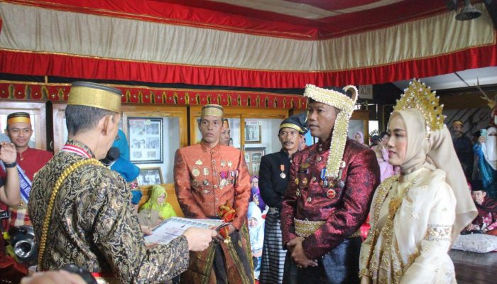 Dansat Brimob Polda Sulsel Sah Memiliki Gelar Adat Kerajaan Gowa