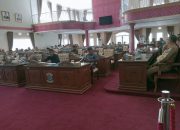 Bangun Jaya Pimpin Rapat Paripurna Kedua Belas Masa Persidangan II Tahun 2024 DPRD Kota Pangkalpinang