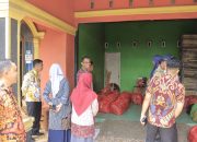 Pj. Bupati Takalar Kunjungi Pengepul dan Petani Cabe di Kecamatan Mangarabombang