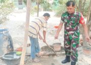 Babinsa Koramil 2306/Mancak Karbak Pembuatan Rumah