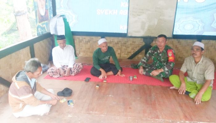Babinsa Koramil 2304/Anyar, Komsos Membahas Toleransi Agama