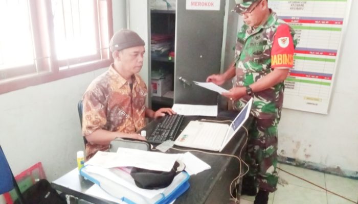 Babinsa Koramil 2304/Anyer, Puan Ter Pendataan Rawan Longsor
