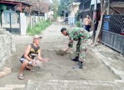 Babinsa Koramil 2301/Cilegon, Karbak Pemasangan Konblok Jalan
