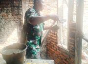 Babinsa Koramil 2307/Ciwandan, Karbak Pemasangan Bata Rumah Warga