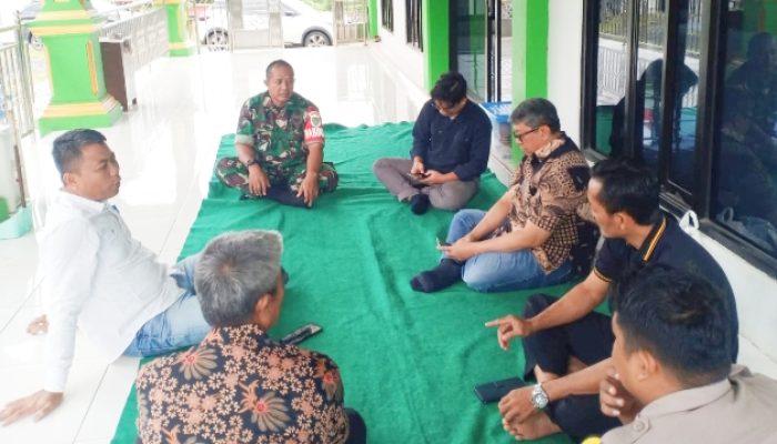 Babinsa Koramil 2307/Ciwandan, Komsos Musyawarah bersama Toga Membahas Pembangunan Masjid