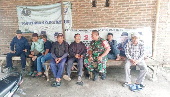 Babinsa Koramil 2307/Ciwandan, Komsos Membahas Pembangunan Saluran Air