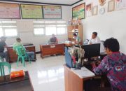 Babinsa Koramil 2302/Bojonegara, Komsos Membahas Kebersihan Lingkungan