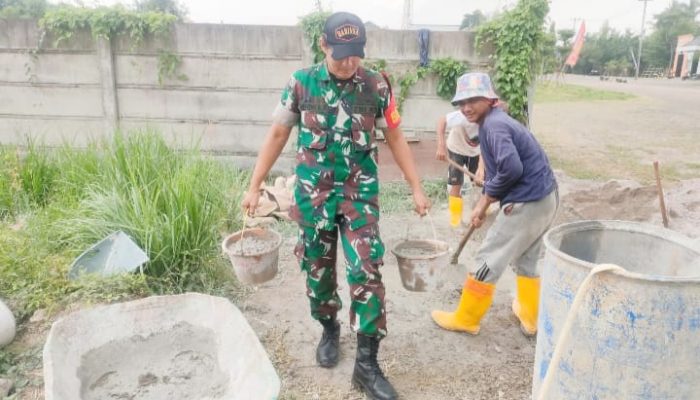 Babinsa Koramil 2303/Pulomerak, Karbak Pembangunan Turap