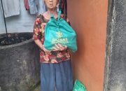 PWI Babel Salurkan 20 Paket Bantuan Sosial