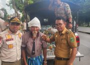 Sambut MTQ Tk Prov.Sul-Sel, Lurah Kalabbirang bersama Kabid Penegakan Perda Lakukan Pembersihan di Area Kota Takalar