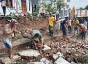 Babinsa Koramil 2307/Ciwandan, Karbak Pengangkatan Pagar Roboh