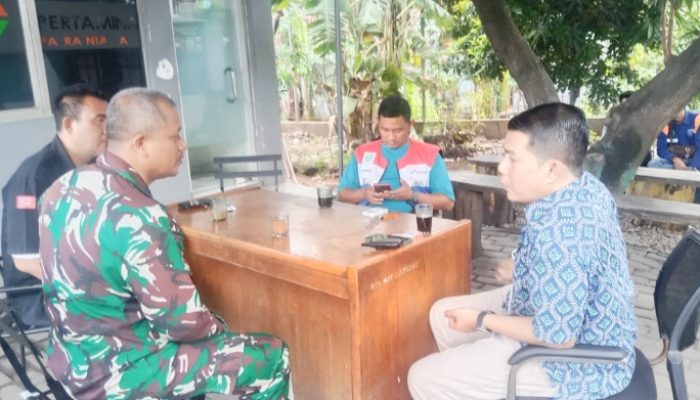 Babinsa Koramil 2303/Pulomerak, Komsos Membahas Keamanan Pasca Lebaran