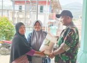 Babinsa Koramil 2303/Pulomerak, Puan Ter Pendampingan Pemberian Beras
