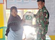 Babinsa Koramil 2302/Bojonegara, Puanter Pendampingan Pembagian Beras