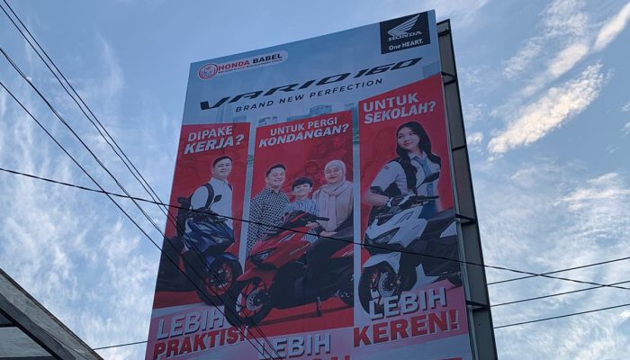 Menyala!!! Dua Selebgram Belitong Jadi Model Honda Vario 160