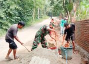 Babinsa Koramil 2304/Anyer, Karbak Pembuatan Pagar