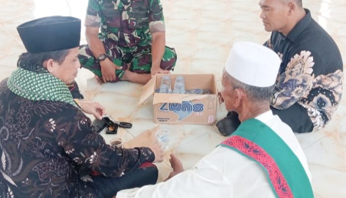 Babinsa Koramil 2303/Pulomerak, Komsos Membahas Kerukunan Hidup