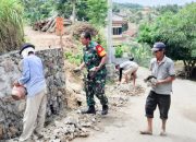 Babinsa Koramil 2307/Ciwandan, Karbak Pembangunan Tanggul Penahan Tanah