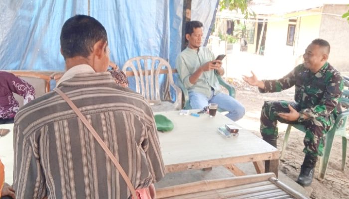 Babinsa Koramil 2305/,Cinangka, Komsos Membahas Tentang Rencana Gotong Royong