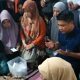 Kapolres Maros AKBP Awaludin Amin saat melayat di rumah duka korban tenggelam Tazkiyah Wulandari,Sabtu Sore (13/7/2024)