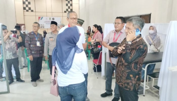 35 Anak Warga Desa Gembong Berbondong Bondong Mengikuti Kegiatan Hitanan Masal Dalam Program CSR PT Mayora Group Kawasan Balaraja- Jayanti