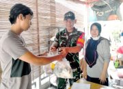Babinsa Koramil 2303/Pulomerak, Puan Ter Pendampingan Pemberian Bansos