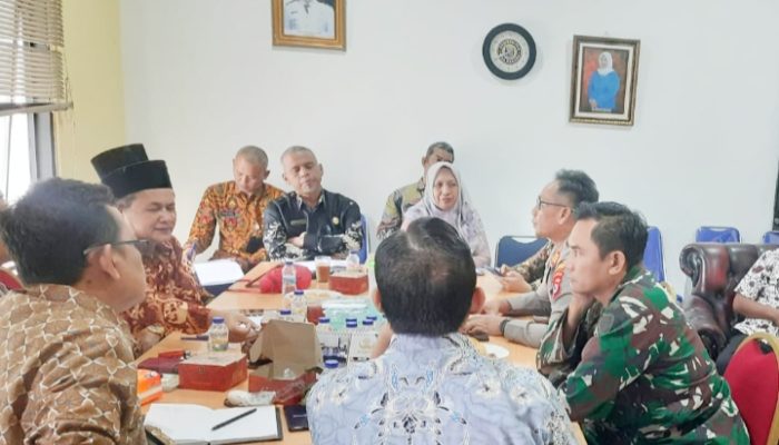 Babinsa Koramil 2301/Cilegon, Komsos Membahas Tentang Masalah Penegakan Perda