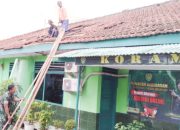 Babinsa Koramil 2301/Cilegon, Karbak Memperbaiki Kantor Koramil 2301/Cilegon