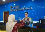 Bank Sumsel Babel Dukung Pelestarian Kearifan Lokal dengan Pemakaian Jumputan dan Kain Cual oleh Seluruh Karyawan