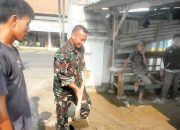 Babinsa Koramil 2303/Pulomerak, Karbak Renovasi Pangkalan Ojek