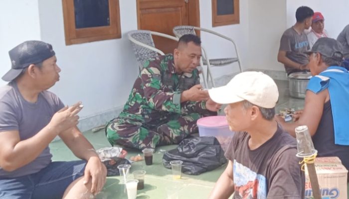 Babinsa Koramil 2305/Cinangka, Komsos Membahas Tentang Rencana Kegiatan Gotong Royong