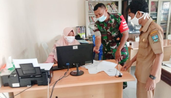 Babinsa Koramil 2304/Anyer, Puan Ter Pendataan Bansos
