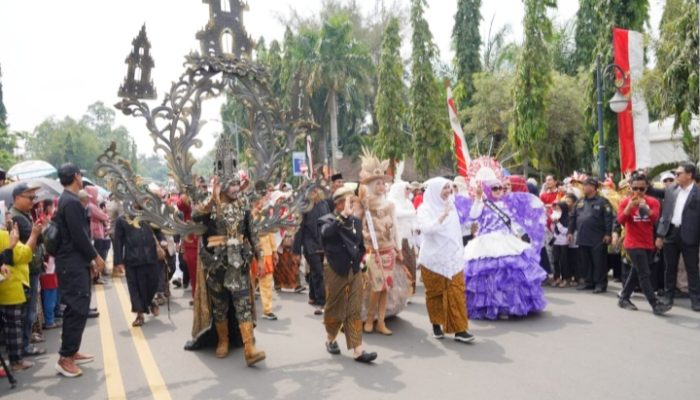 Masyarakat Cilegon Sangat Mengapresiasi Karnaval HUT RI ke-79