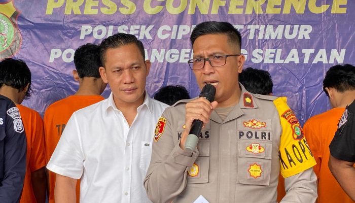 Diduga Akan Tawuran, 5 Remaja Berikut 9 Sajam Diamankan Polsek Ciputat Timur