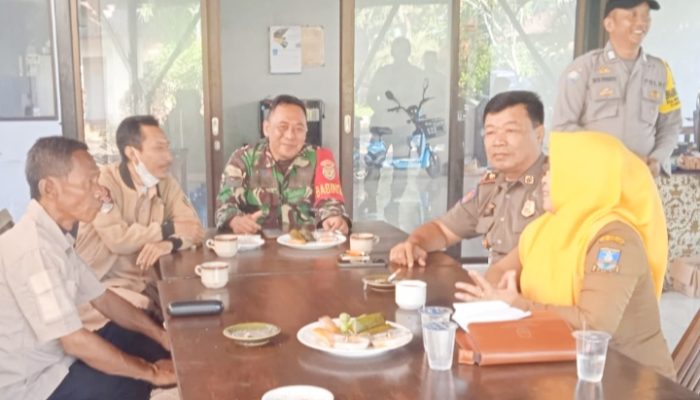 Babinsa Koramil 2305/Cinangka, Komsos Membahas Tentang Sosialisasi Kartu Prakerja