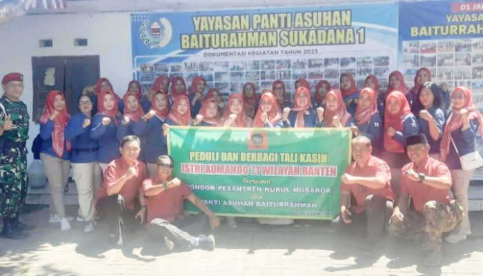 Jalin Silaturrahmi, Ibu-ibu Paguyuban Komando 71 melakukan Peduli dan Berbagi Talikasih di Pondok Pesantren dan Panti Asuhan Baiturahman