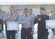 Dua Petugas Lapas Takalar Terima Penghargaan Pegawai Teladan