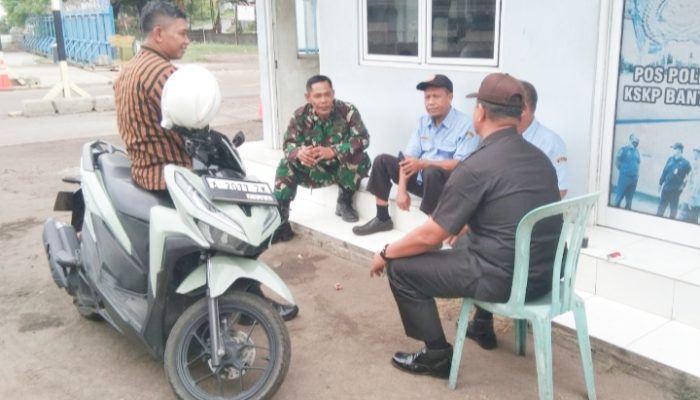 Babinsa Koramil 2303/Pulomerak, Komsos Membahas Keamanan Pasca Pilkada