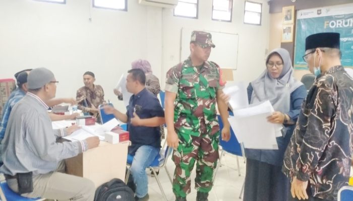 Babinsa Koramil 2307/Ciwandan, Puan Ter Pendataan Masyarakat